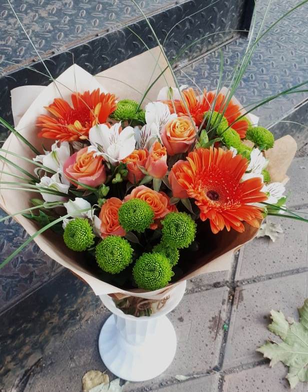 Букет цветов из: Герберы, Хризантемы, Альстромерии и Розы в Объячево