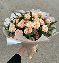 Букет Кремовые розы Латте в Объячево