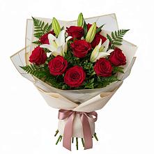 Букет цветов из:  Лилии и Розы в Объячево