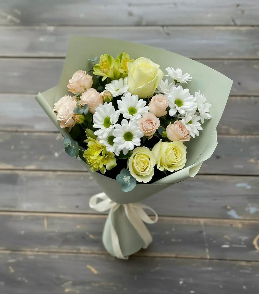 Букет цветов из: Альстромерии, Розы и Хризантемы в Объячево