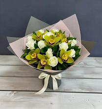 Букет цветов из:  Орхидеи и Розы #REPLACE_PRED# Объячево