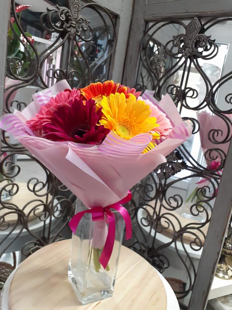 Букет цветов из: Герберы в Объячево