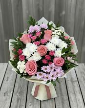 Букет цветов из:  Альстромерии, Гвоздики, Розы и Хризантемы в Объячево
