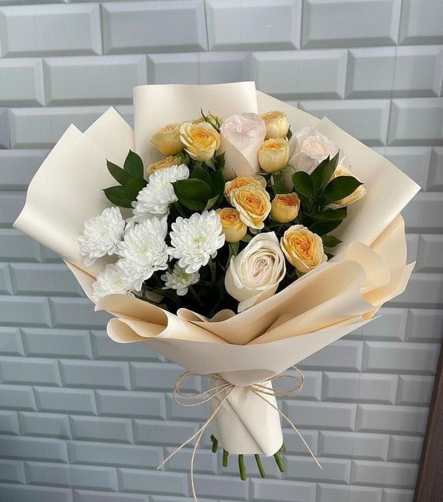 Букет цветов из: Розы и Хризантемы в Объячево