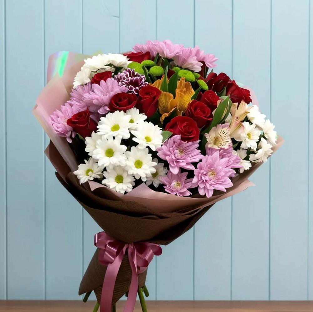 Букет цветов из: Розы, Хризантемы и Альстромерии в Объячево