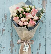 Букет цветов из:  Розы в Объячево