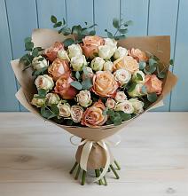 Букет цветов из:  Альстромерии и Розы в Объячево