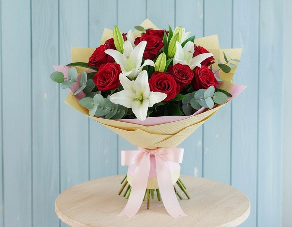 Букет цветов из: Лилии и Розы в Объячево